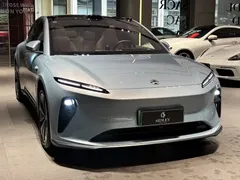 2024 Nio ET5T 75kWh Touring, синий — фото 3