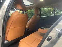 2022 Lexus UX 260h Hybrid — фото 5