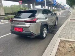 2022 Lexus UX 260h Hybrid — фото 8