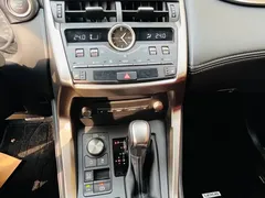 2020 Lexus NX 200 4WD Fashion China VI — фото 12