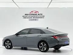 2022 Hyundai Elantra 1.5L CVT LUX Premium — фото 4