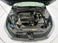 2022 Hyundai Elantra 1.5L CVT LUX Premium — фото 8
