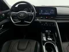2022 Hyundai Elantra 1.5L CVT LUX Premium — фото 10