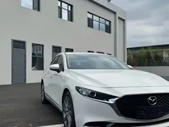 2023 Mazda 3 2.0L AT, белый — фото 3