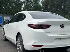 2023 Mazda 3 2.0L AT, белый — фото 4