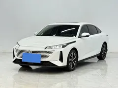 2023 Changan Lamore 1.5T GDI DCT Pilot, белый — фото 1