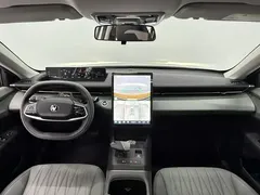 2023 Changan Lamore 1.5T GDI DCT Pilot, белый — фото 4