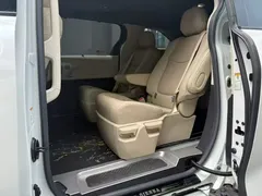 2021 Toyota Sienna 2.5L Hybrid Luxury, белый — фото 7