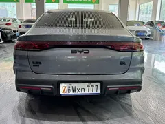 2024 BYD Qin L PHEV 80km Leading — фото 5