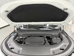 2025 Li Auto L8 Smart Refresh, белый — фото 9