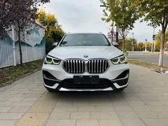 2022 BMW X1 Premium, белый — фото 3