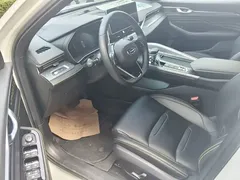 2023 Geely Preface 1.5TD Kunlun, белый — фото 5