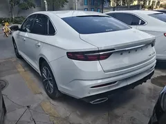 2023 Geely Preface 1.5TD Kunlun, белый — фото 14