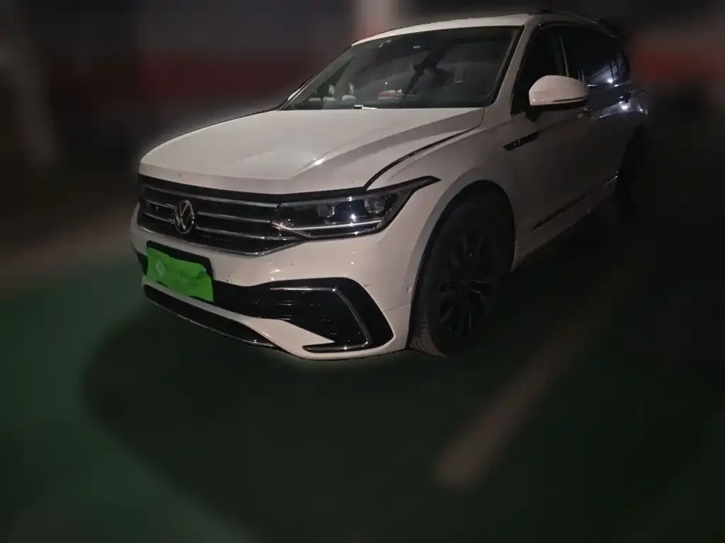 2022 Volkswagen Tiguan L 330TSI AT 2WD R-Line