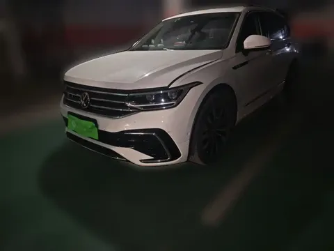 2022 Volkswagen Tiguan L 330TSI AT 2WD R-Line
