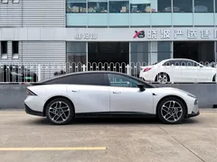 2024 Xpeng P7+ Long Range Max — фото 4