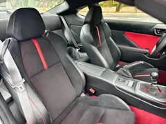 2023 Toyota GR86 2.4L MT 10th Anniversary, белый — фото 10