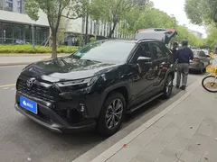 2023 Toyota RAV4 2.0L CVT 2WD Fashion Plus, чёрный — фото 1