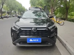 2023 Toyota RAV4 2.0L CVT 2WD Fashion Plus, чёрный — фото 2