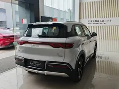 2025 BYD Yuan UP Smart Driving 401km, белый — фото 7