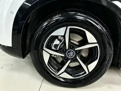2025 BYD Yuan UP Smart Driving 401km, белый — фото 13