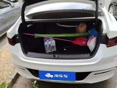 2024 BYD Qin PLUS Honor DM-i PHEV 55km Leading, белый — фото 4