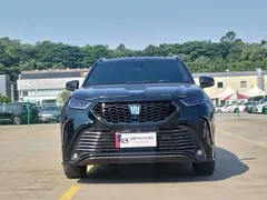 2021 Toyota Crown Kluger 2.5L Hybrid 4WD Flagship, чёрный — фото 2