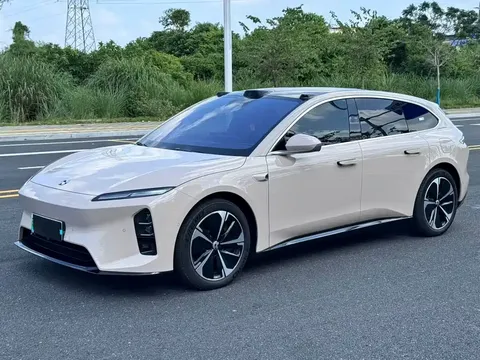 2025 Nio ET5T 100kWh Touring