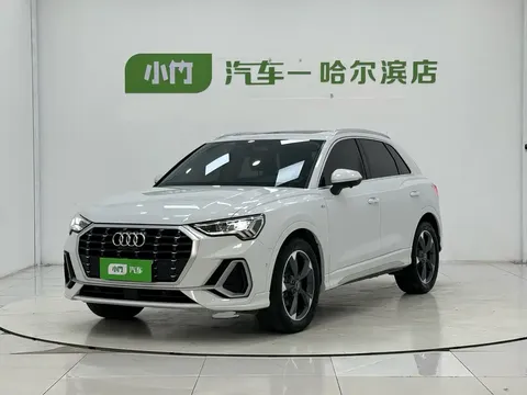 2022 Audi Q3 35 TFSI Fashion Dynamic
