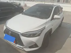 2022 Toyota Yaris L Zhixuan X 1.5L CVT Luxury Plus, белый — фото 1