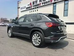 2022 Volkswagen Tayron 380TSI 4WD Luxury Pro, чёрный — фото 11
