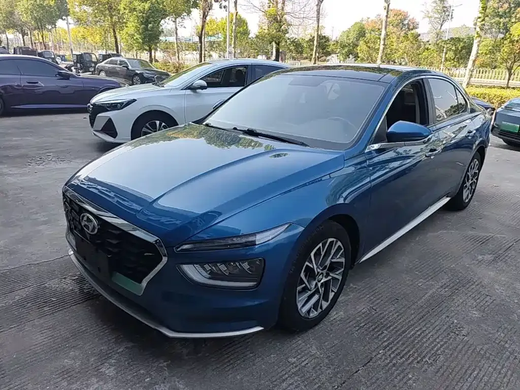 2021 Hyundai Mistra 1.8L CVT GLX Elite