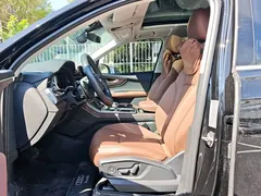 2023 Audi Q7 55 TFSI quattro S line Sport, чёрный — фото 8