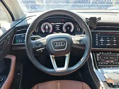 2023 Audi Q7 55 TFSI quattro S line Sport, чёрный — фото 13