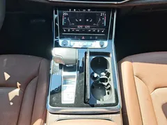 2023 Audi Q7 55 TFSI quattro S line Sport, чёрный — фото 15