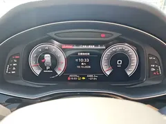 2023 Audi Q7 55 TFSI quattro S line Sport, чёрный — фото 17