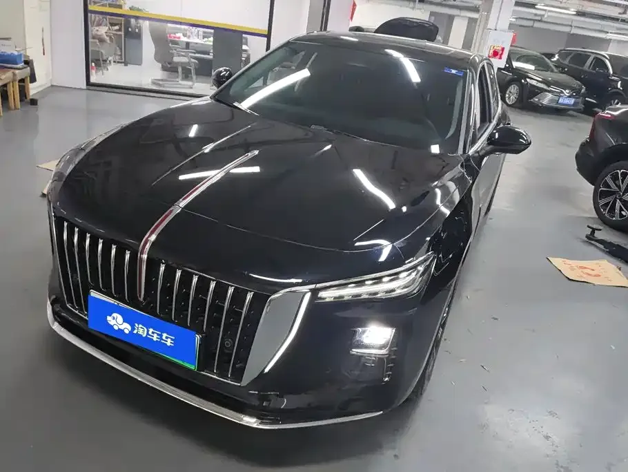 2025 Hongqi H5 PHEV 170