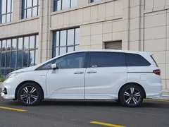 2021 Honda Odyssey 2.0L Premium, белый — фото 3