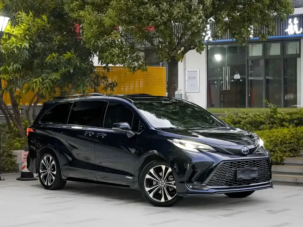 2023 Toyota Granvia 2.5L Hybrid Flagship VIP