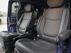 2023 Toyota Granvia 2.5L Hybrid Flagship VIP, синий — фото 14
