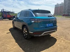 2023 Volkswagen Tayron 280TSI 2WD Luxury Plus Advanced, синий — фото 4