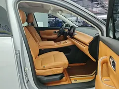 2024 Leapmotor C16 EREV 200 Premium — фото 8