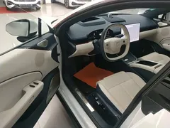 2025 Zeekr 007 RWD Smart Driving 75kWh, белый — фото 12