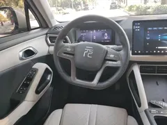 2025 BYD Yuan UP Smart Driving 401km Vitality, белый — фото 11