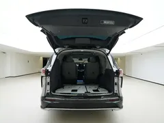 2023 Toyota Granvia 2.5L Hybrid Luxury — фото 5
