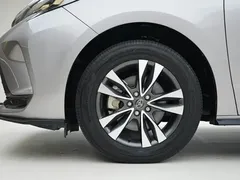 2023 Toyota Granvia 2.5L Hybrid Luxury — фото 14