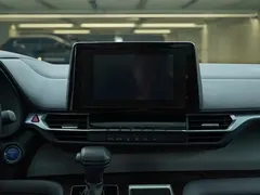 2023 Toyota Granvia 2.5L Hybrid Luxury — фото 17