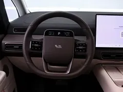 2024 Li Auto MEGA Ultra, белый — фото 7
