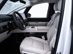 2024 Li Auto MEGA Ultra, белый — фото 12