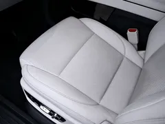 2024 Li Auto MEGA Ultra, белый — фото 13